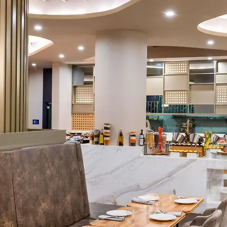 Sofitel Taksim ホテル 5*